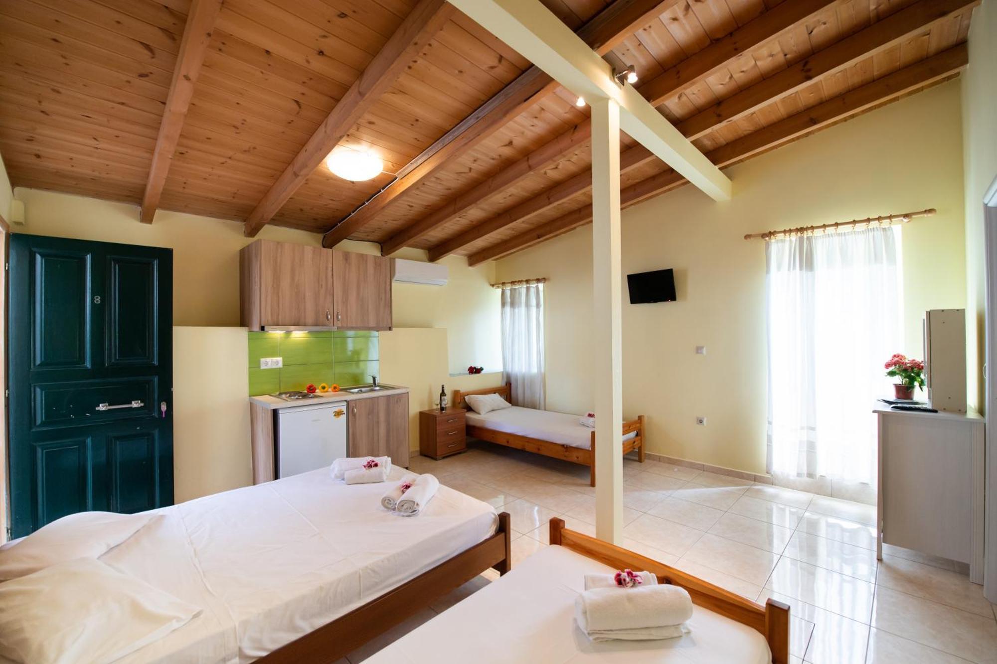 Mediterraneo studios Vassiliki Esterno foto