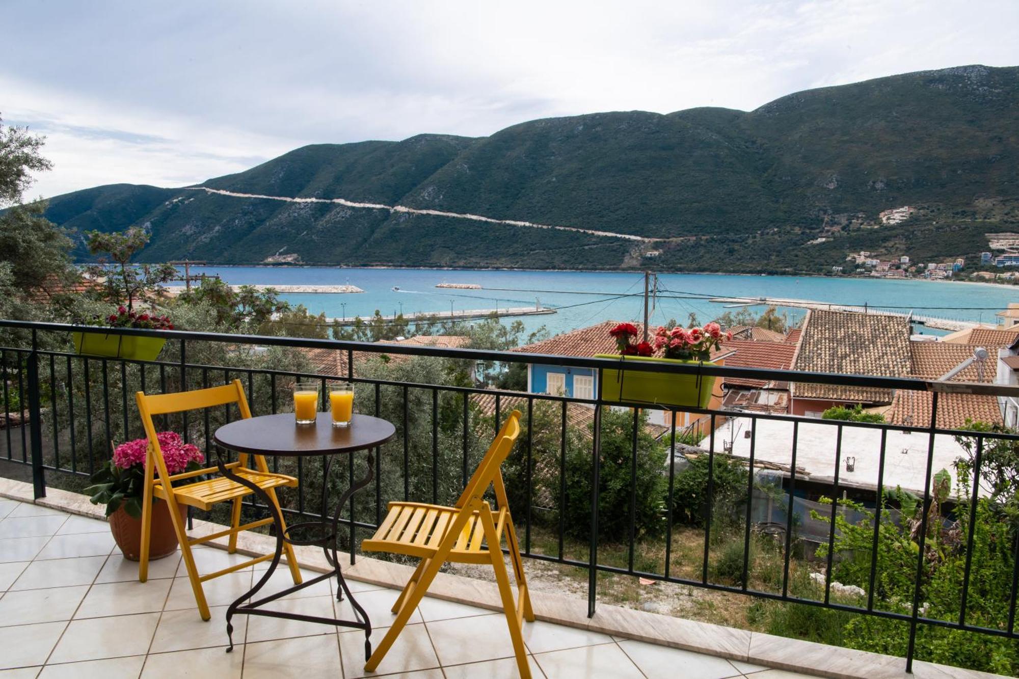 Mediterraneo studios Vassiliki Esterno foto
