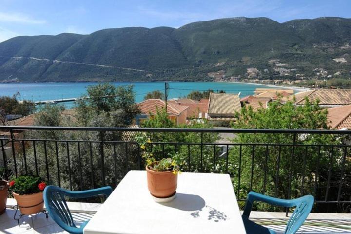 Mediterraneo studios Vassiliki Esterno foto